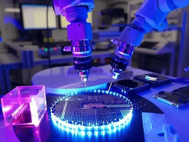 荷兰：光刻机禁令突袭！中国：产业链亮剑破局！国产设备加速超车(图3)